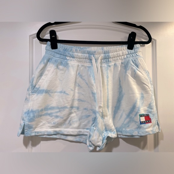 Never worn Tommy Hilfiger shorts size S - Picture 1 of 6